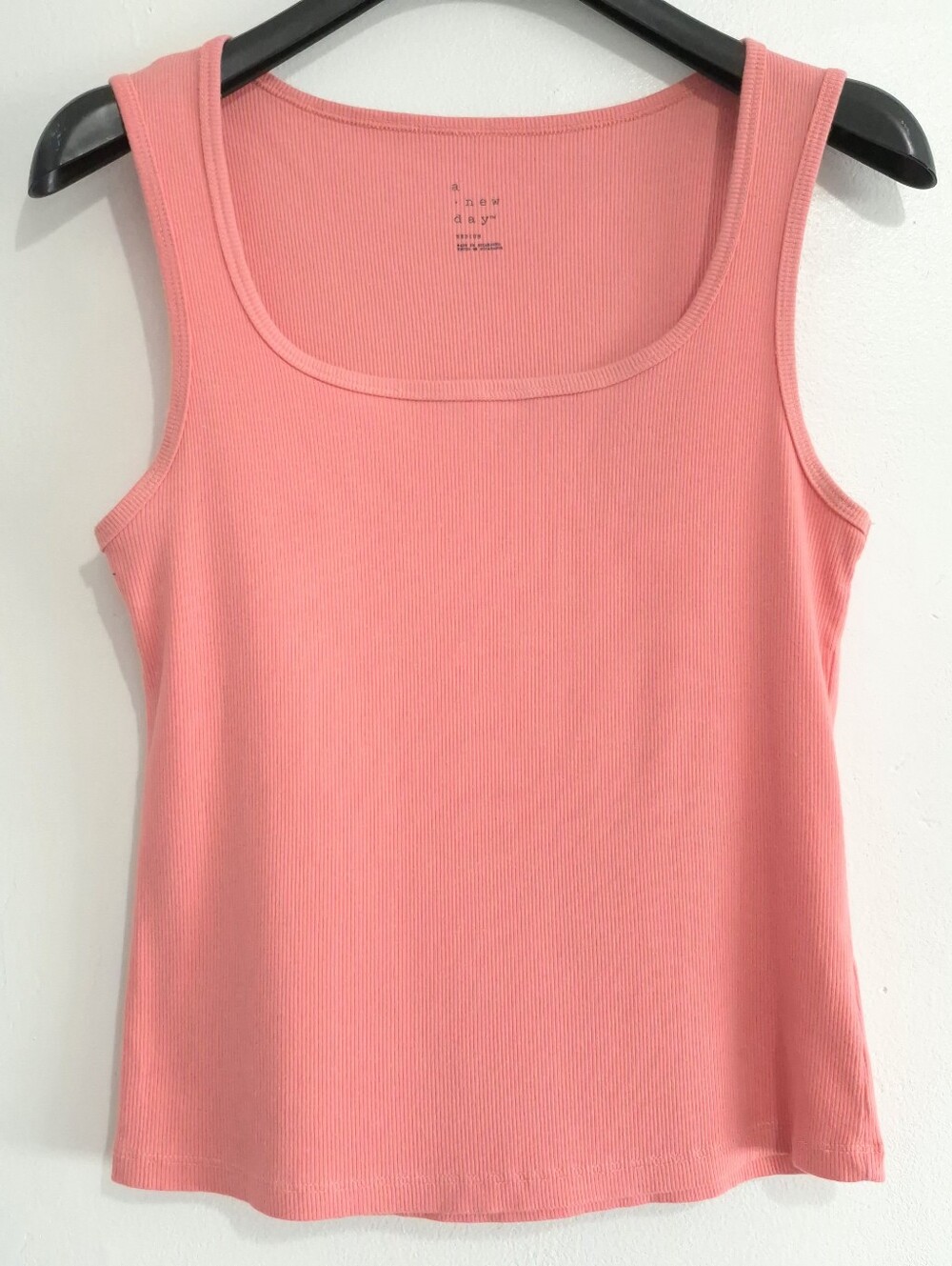 A New Day Women's Ribbed Tank Top Medium M Pink Coral Scoop Neck Cotton Blend